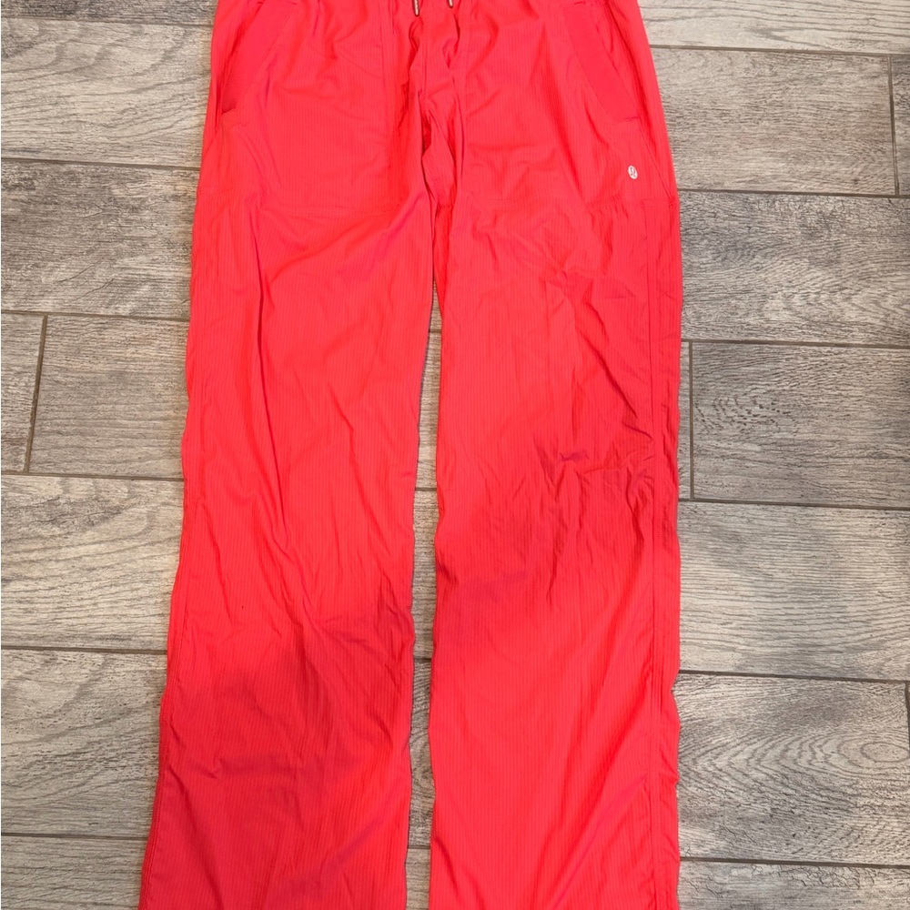 Lululemon Athletica dance studio glaze pink